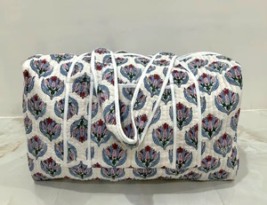 Bolsa de Viaje Deportiva de Lujo Acolchada con Estampado Floral, Cierre de Cremallera, Ligera, Gran Capacidad - Product Image 3