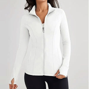 Veste de sport pour femme à demi-zip, manches longues, logo personnalisé, vente en gros, hauts courts de jogging et yoga, vêtements de fitness à capuche pour l'hiver - Product Image 2
