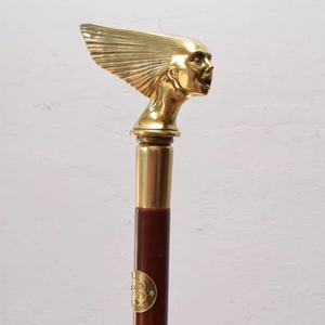 Bâtons de marche rustiques modernes en bois naturel écologique avec poignée en laiton poli, idéaux pour les cadeaux - Product Image 1