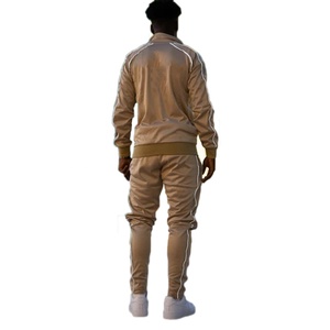 Conjunto Deportivo de Poliéster Transpirable de Invierno de Alta Calidad al por Mayor, Chándal Informal para Hombre y Jóvenes con Pantalones Deportivos a Precio Económico - Product Image 4