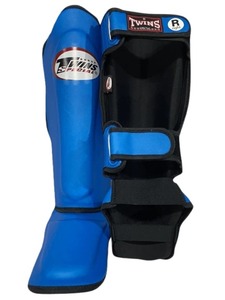 Protège-tibias personnalisables en cuir de vachette véritable à 100 %, légers, avec fermeture auto-agrippante - Protection Muay Thai MMA TWINS, logo personnalisé. - Product Image 6