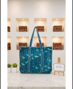 Le Souvenirs Lady Sac fourre-tout de voyage personnalisé réversible en velours léger de style bohème vintage 18 pouces avec doublure en toile - Product Image 2