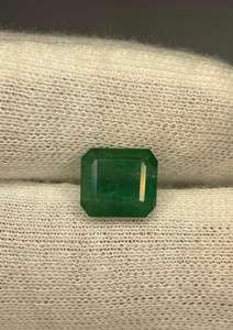 ESMERALDA NATURAL DE 9X10MM CON CORTES DE OCHO ÁNGULOS. HERMOSA ESMERALDA PARA JOYERÍA. - Product Image 3