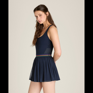 Falda de tenis azul marino para mujer, que absorbe la humedad, con cintura arcoíris y panel de malla, 100% poliéster - Product Image 5