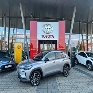 โตโยต้า โคโรลล่า ครอส 2.0 ไฮบริด เอสยูวี พวงมาลัยซ้าย เครื่องยนต์เบนซิน-ไฟฟ้า ไฮบริด เกียร์อัตโนมัติ รถใหม่เอี่ยมสำหรับส่งออก - Product Image 2