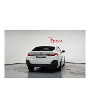 BMW 420i M Sports Performance Gran Coupé Serie 4 2024 con Volante a la Izquierda, Caja de Cambios Automática, Cámara Trasera, 9,749 km - Product Image 3