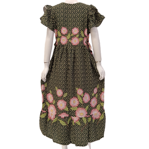 Robe à manches bouffantes pour femmes, robe kimono à col en V par Chrysanta. - Product Image 4