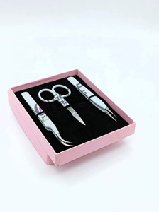 Pince à épiler pour extensions de cils en acier inoxydable, gris clair, revêtement poudré, courbée, à pointe diamant, antistatique et antimagnétique, vente en gros - Product Image 2