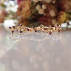 กำไลข้อมือรูปทรงหยักประดับพลอยโกเมน ดีไซน์เรียบหรูสำหรับสาวๆ ผู้หญิง ของขวัญวันเกิด ทำจากเงินแท้ 925 ชุบทอง 14k - Product Image 4