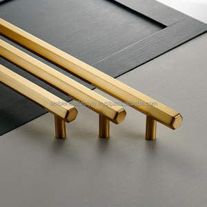 Poignée de tirage en métal architectural conçue pour les meubles, armoires, tiroirs et portes haut de gamme, offrant une valeur esthétique premium. - Product Image 5