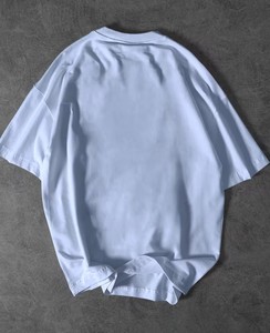 Camiseta de Hombre Estilo Chino con Estampado de Flores de Ciruelo Pintado a Mano, Cuello Redondo, Manga Corta, Corte Regular, 100% Algodón Transpirable de Punto - Product Image 2