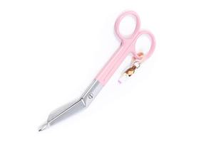 Ciseaux à pansements roses Lister en acier inoxydable, outil de coupe médical manuel certifié CE pour une élimination sûre des pansements Hermann Meditech - Product Image 4