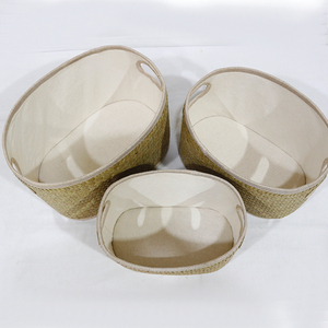 Panier ovale tressé en feuilles de palmier naturelles, écoresponsable et durable, avec doublure en tissu et poignée découpée intégrée – Meilleure vente - Product Image 4