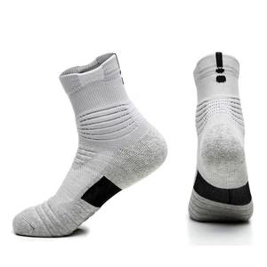 Calcetines de Baloncesto Unisex de Alto Rendimiento, Transpirables, de Malla, Acolchados para Larga Distancia, Antideslizantes, con Logotipo Personalizado, para Jóvenes y Adultos - Product Image 3