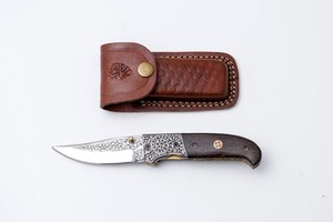 Couteau utilitaire pliant à lame droite en acier SHARP POINT TRADES, manche en bois, ouverture par bouton de pouce, garantie de 3 ans - Product Image 5