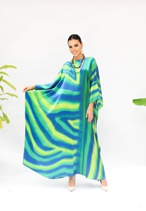 Kaftan de créateur pour femme, robe longue en satin de soie 100% de qualité supérieure, vêtement écoresponsable, style bohème, faite à la main - Product Image 5