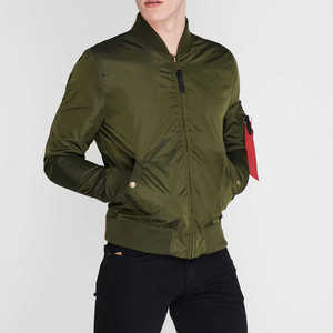 Blousons bomber personnalisés fabriqués pour les marques de streetwear avec broderies, patchs, étiquettes imprimées, fermetures éclair de qualité supérieure et doublures de qualité. - Product Image 6