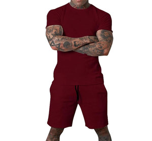 Ensemble décontracté d'été pour homme en coton rouge uni, t-shirt à col rond et short à cordon de serrage, respirant, tricoté, léger, à manches courtes - Product Image 5