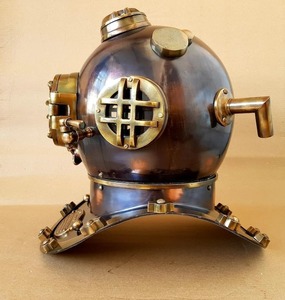 Casco de Buceo Náutico de Metal, Estilo Antiguo de la Marina Real, Acabado Negro, para Regalo para Él - Product Image 3