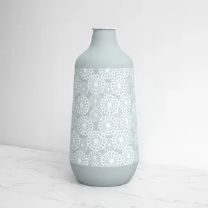 Modern Handmade Aluminum Flower Vase Elegant Interior Decoration Product for Home Decor Retailers Furniture Stores Architects - Product Image 2