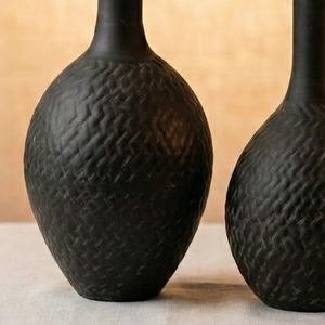 Juego de Jarrones de Metal Tejido Oscuro con Diseño Floral Negro, Moderno, de Dos Piezas, Decorativo, Hecho a Mano, para Mesa, Adorno Único para Sala de Estar - Product Image 5