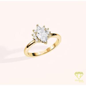 Bague en argent sterling 925 avec diamant moissanite de luxe en forme de poire et détails de pierres en grappe pour les revendeurs de bijoux de mariée - Product Image 4