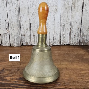 Cloche à main en laiton design avec manche en bois pour la décoration intérieure, l'entraînement scolaire et un son puissant – Cloche à main en laiton à prix abordable - Product Image 5