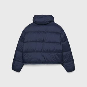 Veste matelassée courte légère pour femme - Réversible, imperméable et écologique |   Mode d'hiver tendance - Product Image 3