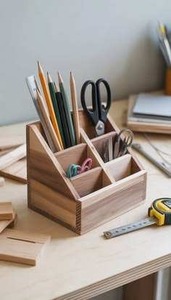 Organisateur de bureau en bois fait main le plus vendu, porte-stylos et support de téléphone pour le bureau, la maison et l'étude, en vente - Product Image 3