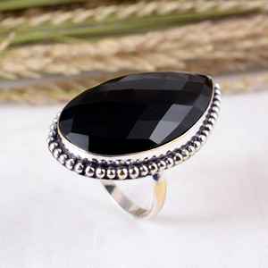 Anillo de Plata SHYAM JEWELRS con Ónix Negro en Forma de Lágrima, Corte Rosa, Diseño Tribal Vintage con Borde de Cuentas, Estilo Boho Hippie - Product Image 4