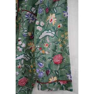 Ensemble de pyjama en coton imprimé à la main pour femmes, vêtements de nuit doux avec tissu respirant et coupe décontractée - Product Image 4