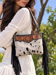 Bolso de Hombro de Cuero con Flecos, Diseño Artesanal, Estilo Bohemio Vintage, Hecho a Mano, de Última Moda - Product Image 1
