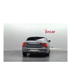 Volvo S90 T5 Inscription 2019, 72,125 km, Caja de Cambios Automática, Asientos de Cuero, Cámara Trasera, Volante a la Izquierda - Product Image 4