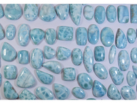 Larimar bleu marine naturel, cabochon, vente en gros pour la fabrication de bijoux, pierres précieuses d'origine éthique, vibrations énergétiques positives.