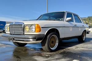 Mercedes-Benz 300D Turbo Diesel de 1984 - Product Image 2