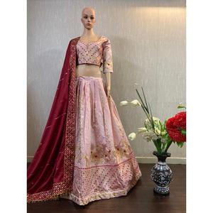 Lehenga Choli de créateur 2XL avec de magnifiques broderies - Product Image 1