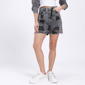 Shorts de Mezclilla para Mujer, Estilo Retro con Textura Impresa a Láser, Moda Juvenil, Shorts de Mezclilla Modernos para Mujer, Estilo Urbano - Product Image 5