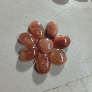 Lot en gros de pierres précieuses naturelles de qualité supérieure, en pierre de soleil orange, formes variées, cabochons polis, pour la fabrication de bijoux - Product Image 3