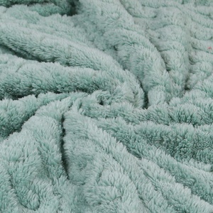 Couverture en <span class=keywords><strong>polaire</strong></span> moderne à motif de <span class=keywords><strong>mouton</strong></span> tie-dye de haute qualité 100% polyester, design plié, personnalisable, portable, chaude, 300 g/m² - Product Image 3