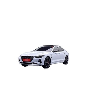 Genesis G70 3.3T Sport AWD avec boîte de vitesses automatique, sièges en cuir, caméra arrière, modèle avril 2017, 103 364 km - Product Image 1