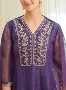 Conjunto KV de Kurti, Palazzo y Dupatta de Seda Pura para Mujer - Product Image 6
