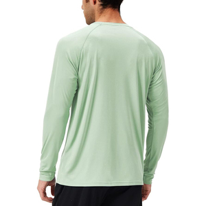 Camiseta de natación de manga larga para hombre, color verde menta, protección solar UPF 50+, de secado rápido, transpirable y ligera. - Product Image 3