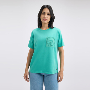 เสื้อยืดผู้หญิงขายดี เสื้อยืดโอเวอร์ไซส์คุณภาพสูงสำหรับผู้หญิง ผลิตจากโรงงานโดยตรง เสื้อผ้าลำลอง - Product Image 1