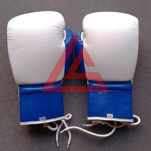 Nuevos Guantes de Boxeo Profesionales Pro Fight con Cordones, Color Blanco y Azul, Agarres Personalizados Winning, Hechos de Cuero Genuino para Entrenamiento - Product Image 3
