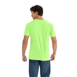 T-shirt léger à séchage rapide en jersey CVC Tultex 602CVC 100 % coton de qualité supérieure vert fluo pour homme de la marque Level Apparel - Product Image 2