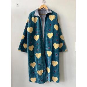 Camisón de Terciopelo Suzani Hecho a Mano, Precio al por Mayor, Calidad Premium, Corazones Bordados, Elegante, Estilo Boho, Color Personalizado, Largo hasta la Rodilla para Mujer - Product Image 1