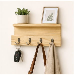 Porta llaves de pared de madera de pino macizo hecho a mano con estante, organizador rústico para entrada con 4 ganchos resistentes para el hogar u oficina. - Product Image 6