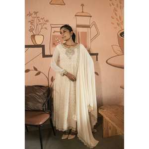 Vestido de Seda de Diseñador para Fiestas, Talla XL, Salwar Kameez con Dupatta y Pantalón para Vestir en Eventos Festivos - Product Image 5