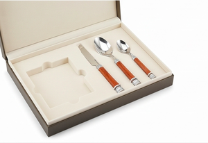Ensemble de couverts en acier inoxydable avec manches en bois et finition polie miroir, parfait pour les événements de mariage et la vaisselle de table - Product Image 6