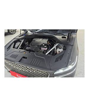 Genesis GV70 2024 2.5T Essence AWD 23 332 km Automatique Sièges en Cuir Volant à Gauche Caméra Arrière - Product Image 6